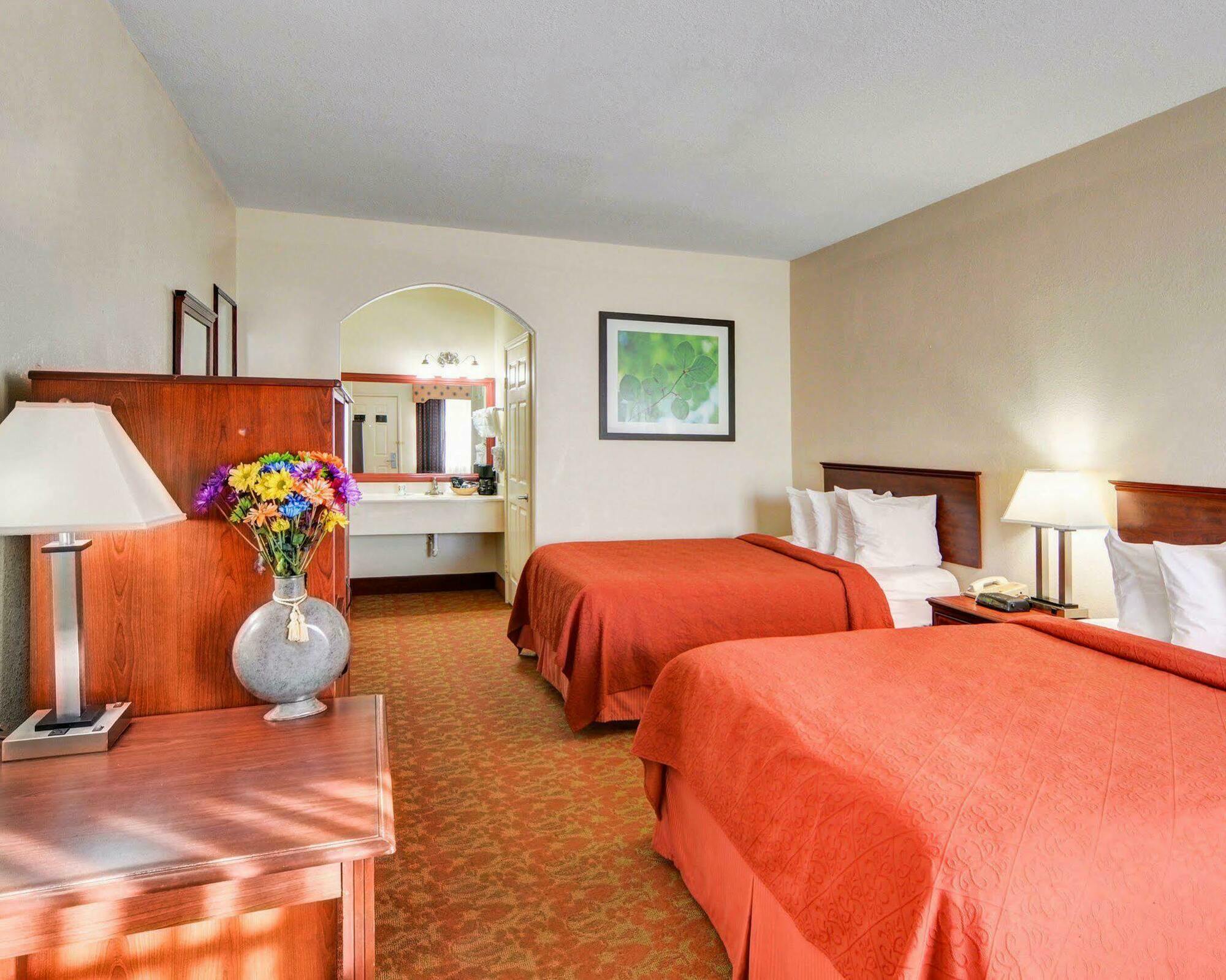 Quality & Hotel 2*